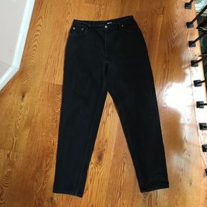 Black 505 Levi’s in perfect condition